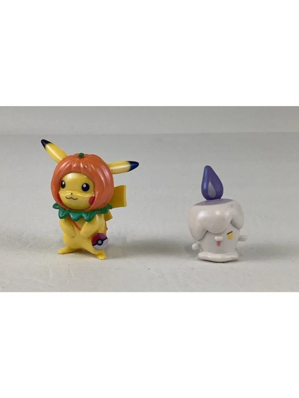Wicked Cool Toys Litwick Pikachu Halloween Pokemon Battle Figures Toy 2020